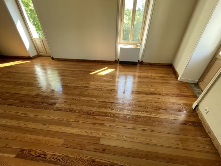Besoin d'une rénovation de parquet à Bourgoin-Jallieu : faites confiance à SNGA, Pont-Évêque, Société de nettoyage Girard André