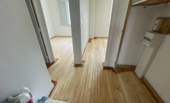 SNGA rénove un parquet après une inondation a Givors, Pont-Évêque, Société de nettoyage Girard André