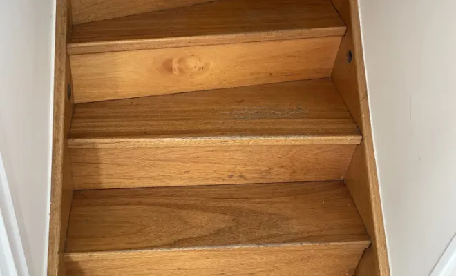 Confier le ponçage et la vitrification de votre escalier  à Lyon ou dans la région de Bourgoin-Jallieu et Vienne, Pont-Évêque, Société de nettoyage Girard André