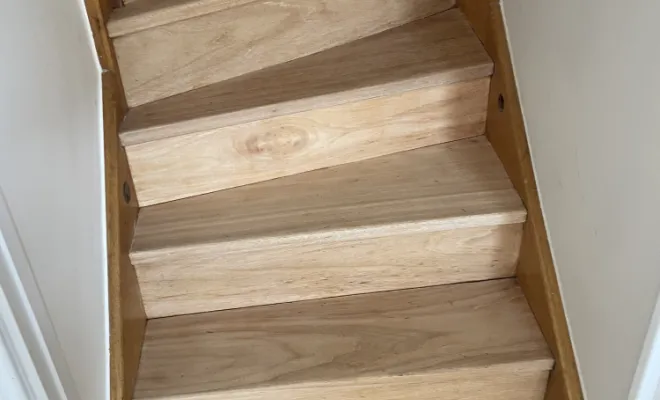 Confier le ponçage et la vitrification de votre escalier  à Lyon ou dans la région de Bourgoin-Jallieu et Vienne, Pont-Évêque, Société de nettoyage Girard André
