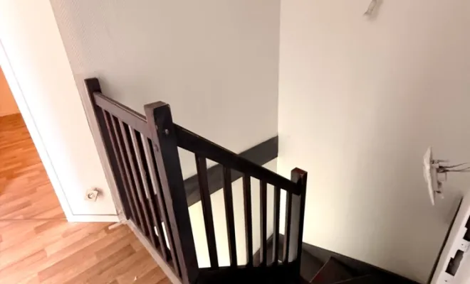 Confier la rénovation de votre escalier à des professionnels spécialisés sur St-Étienne, Pont-Évêque, Société de nettoyage Girard André