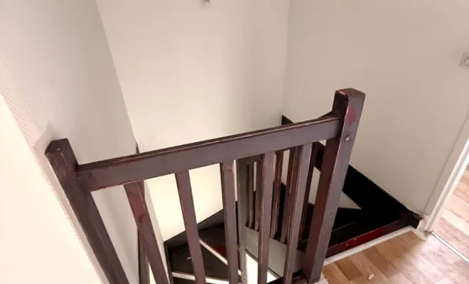 Confier la rénovation de votre escalier à des professionnels spécialisés sur St-Étienne, Pont-Évêque, Société de nettoyage Girard André
